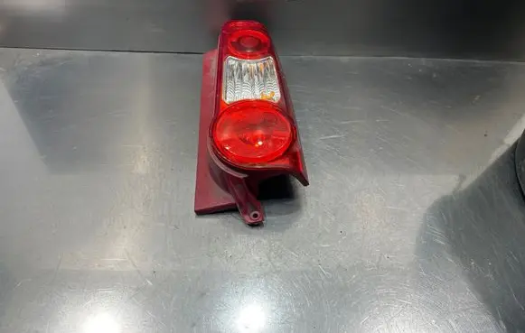 Peugeot Partner Rear/tail lights