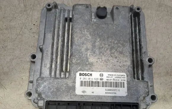 Renault Trafic II (X83) Engine control unit/module 0281014648 8200666516 8200823728