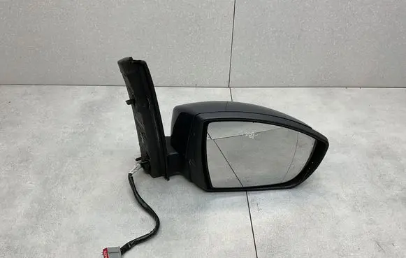 Front door electric wing mirror