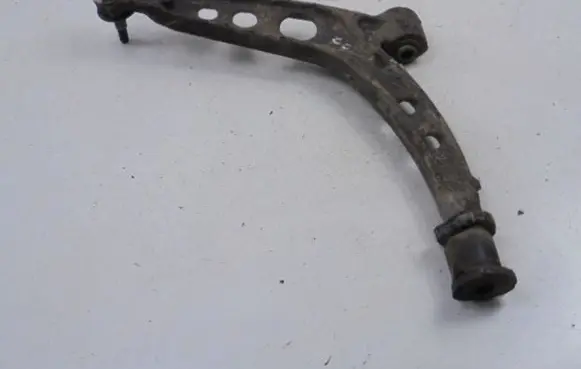 Front lower control arm/wishbone