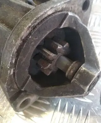 Nissan Vanette Starter motor 9000331430