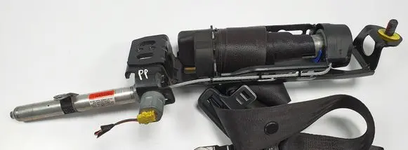 Volvo V50 Front seatbelt 8639692