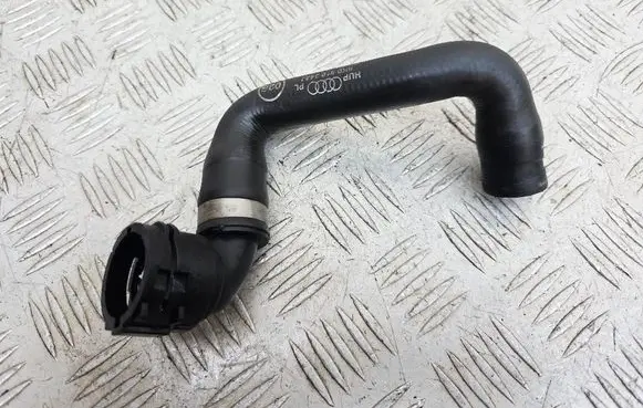 Engine coolant pipe/hose