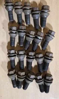 Volvo V70 Nuts/bolts 