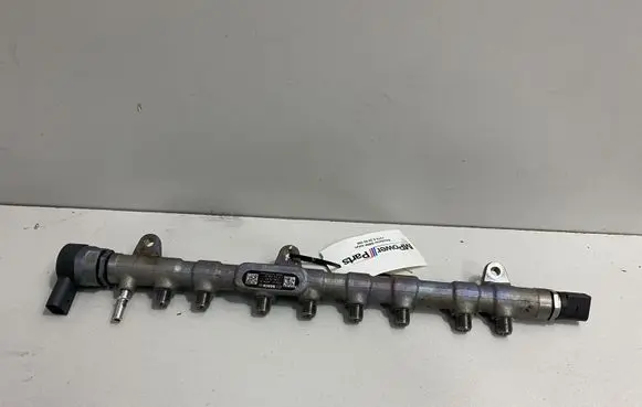 BMW 7 G11 G12 Fuel main line pipe 8571569