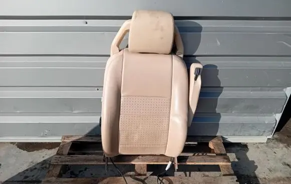 Land Rover Discovery 3 - LR3 Front passenger seat 