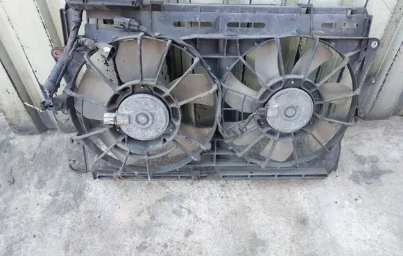 Toyota Avensis T250 Fan set 