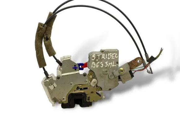Subaru B9 Tribeca Front door lock B633