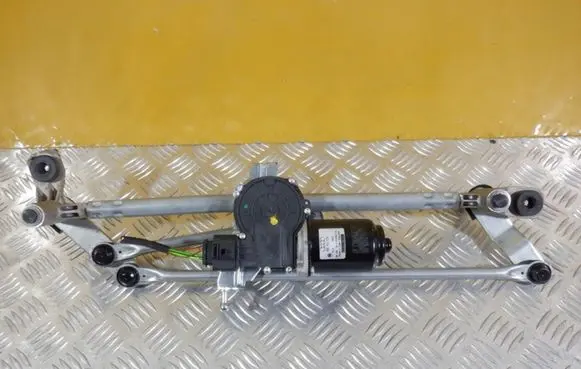 Audi A1 Front wiper linkage and motor 82C955119