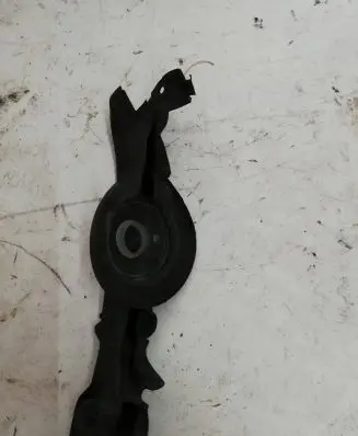 BMW 4 F32 F33 Engine compartment rubber 51767255803 18068510 7255803