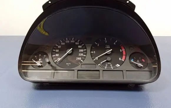 BMW 5 E39 Speedometer (instrument cluster) 6903800