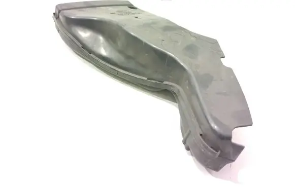 Audi A4 S4 B7 8E 8H Air intake duct part 8E0129618H