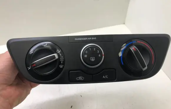 Hyundai i10 Climate control unit 97250K7970