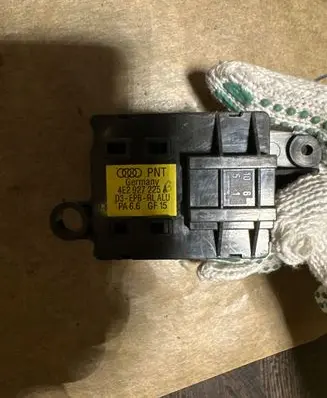 Audi A6 S6 C6 4F Hand parking brake switch 4F2927225B