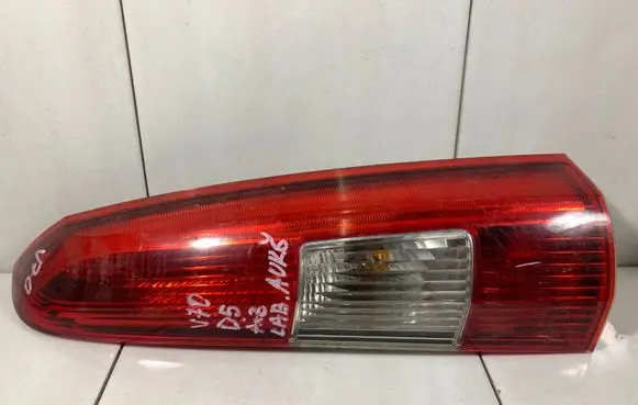 Volvo V70 Rear/tail lights 9154494