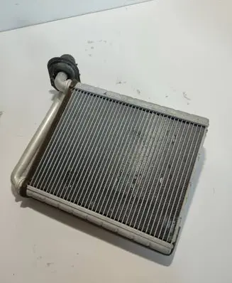 Toyota Hilux (AN10, AN20, AN30) Air conditioning (A/C) radiator (interior) 