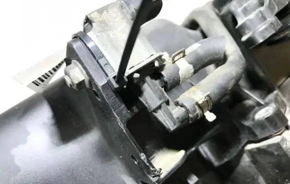 Nissan Note (E11) Turbo solenoid valve K5T48474