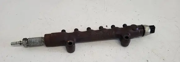 Fuel main line pipe