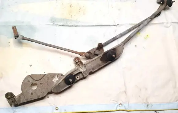 Nissan Almera Tino Front wiper linkage and motor 28800bu100 3397020520