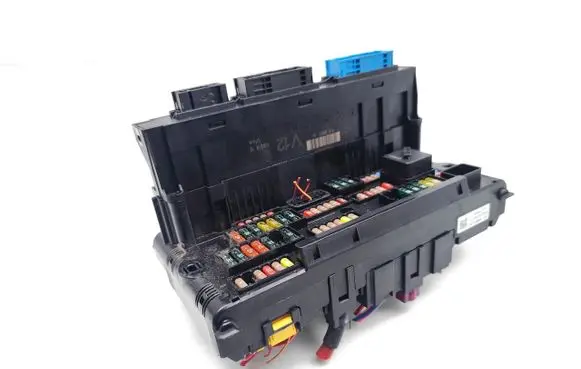 BMW 5 GT F07 Fuse module 9210861