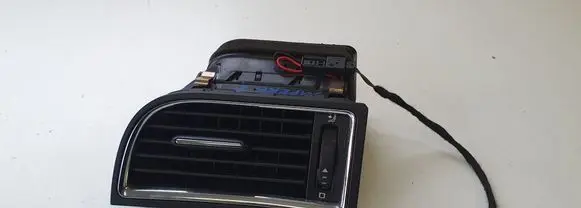 Skoda Superb B6 (3T) Dashboard side air vent grill/cover trim