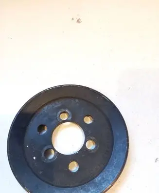 Volkswagen PASSAT B4 Power steering pump 037145255
