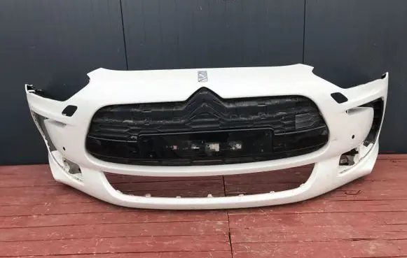Citroen DS5 Front bumper 9686777577