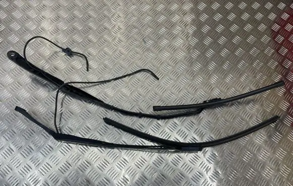 Tesla Model 3 Front wiper blade arm 6004FV4054