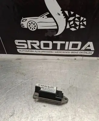 Mercedes-Benz E W210 Airbag deployment crash/impact sensor 0018205626 0003010952014731