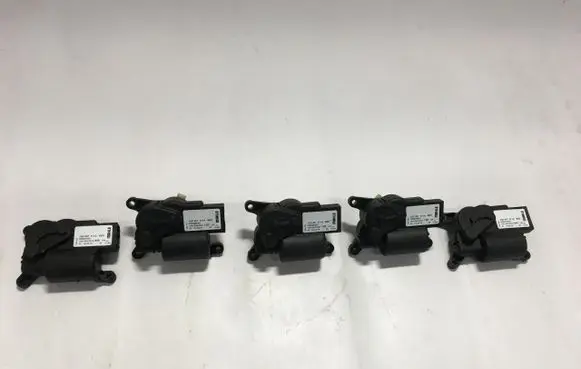 Seat Arona A/C air flow flap actuator/motor 2Q0907511A