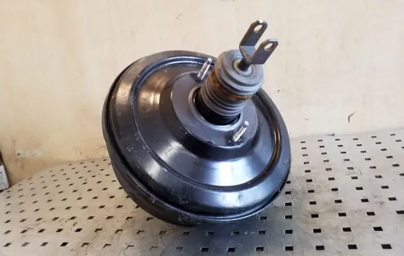 BMW X6 E71 Brake booster 32067474 6774622