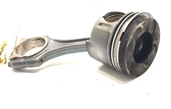 Mercedes-Benz C W204 Piston with connecting rod 646811