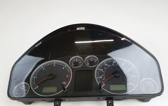 Volkswagen Sharan Speedometer (instrument cluster) 7M3920940K