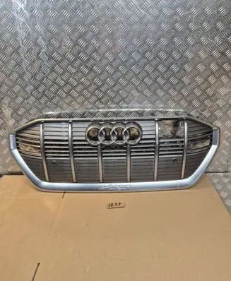 Audi e-tron Front bumper upper radiator grill 4KE853651
