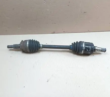 Suzuki Kizashi Front driveshaft