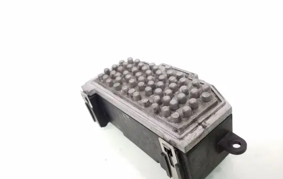 Volkswagen PASSAT B6 Heater blower motor/fan resistor 3C0907521 2468105381 987651G