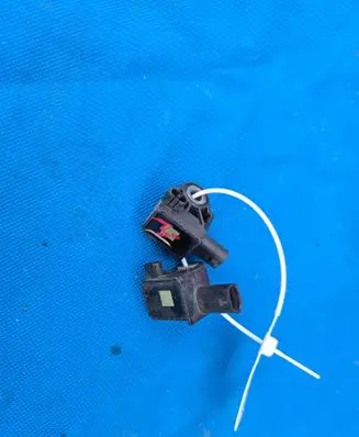 BMW X6 F16 Airbag deployment crash/impact sensor 9196043