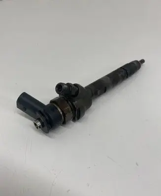 BMW 1 E81 E87 Fuel injector 7798446 779844603 0445110288