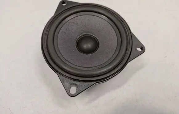 BMW 1 E81 E87 Parcel shelf speaker 6901319 65136901319 65136930902