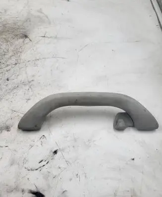 Audi A4 S4 B5 8D Rear interior roof grab handle 8D0857607A