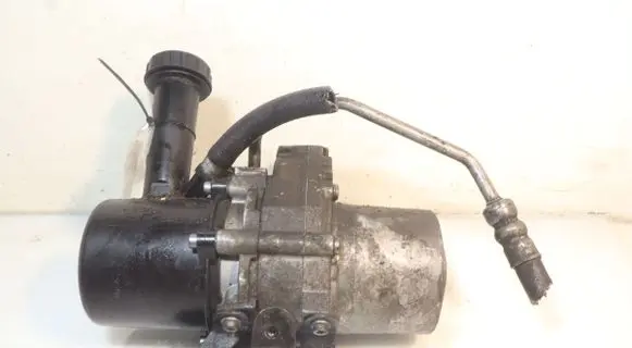 Peugeot 407 Power steering pump 21600731