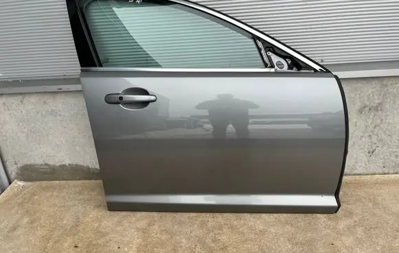 Jaguar XF X250 Front door