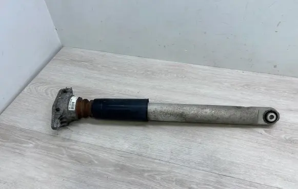 Porsche Panamera (970) Rear shock absorber/damper 97033304105 97033314103 97033301506
