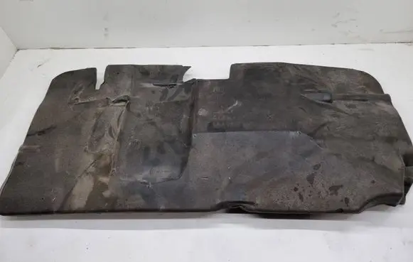 BMW 5 GT F07 Heat shield in engine bay 8512278