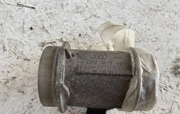 Audi A6 S6 C5 4B Mass air flow meter