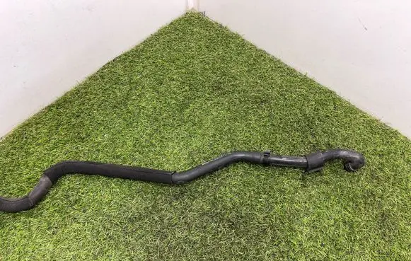 Mercedes-Benz S AMG W221 Engine coolant pipe/hose A1562381082 A1562380882