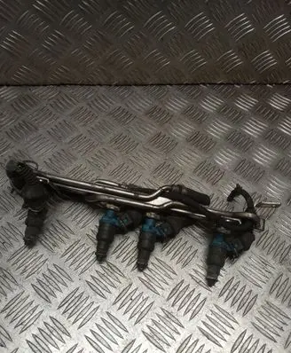 Volkswagen PASSAT B5 Fuel main line pipe