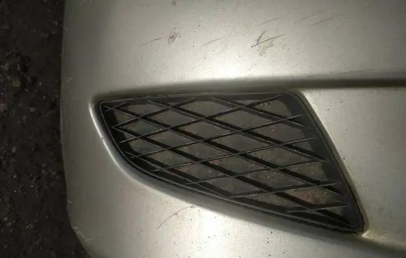 Mazda 6 Front bumper lower grill 