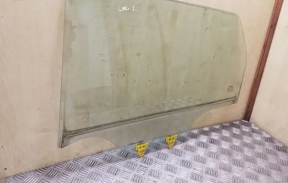 Nissan Qashqai Rear door window glass