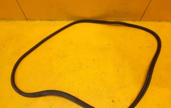 Citroen DS4 Seal rubber (tailgate) 